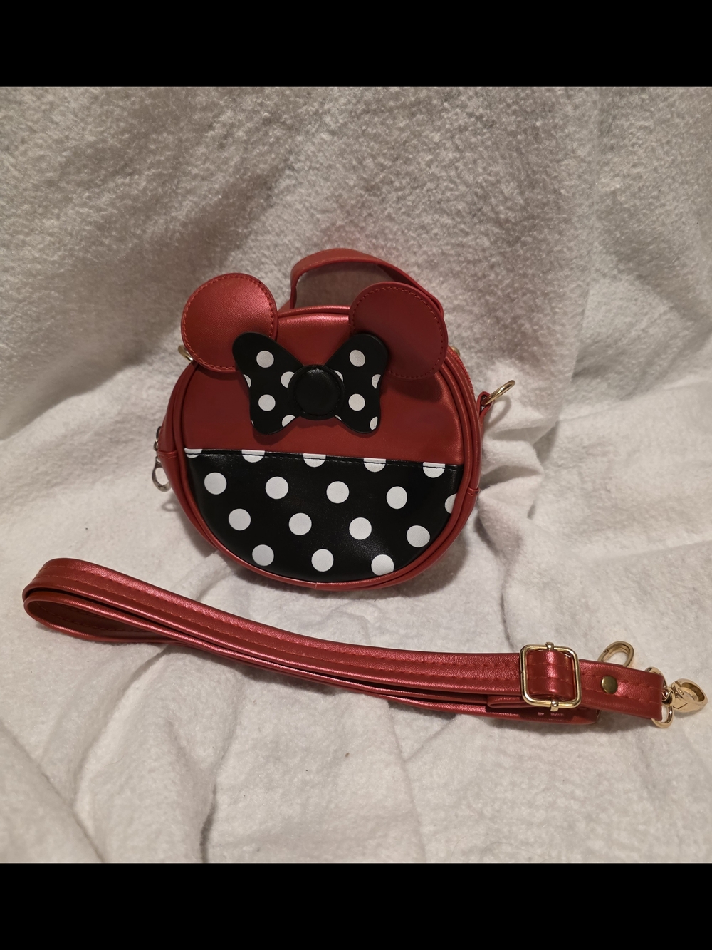 Kids Red Minnie-Inspired Crossbody Bag with Polka Dot Bow (NWOT OR LIKE NEW)